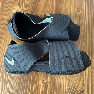 Nike Studio Wrap